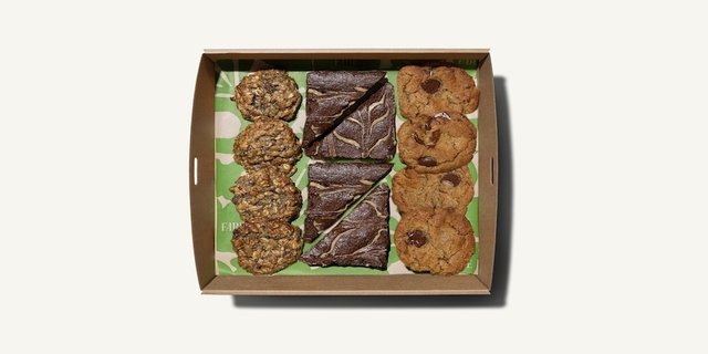 Assorted Sweets Platter - 12 Pieces