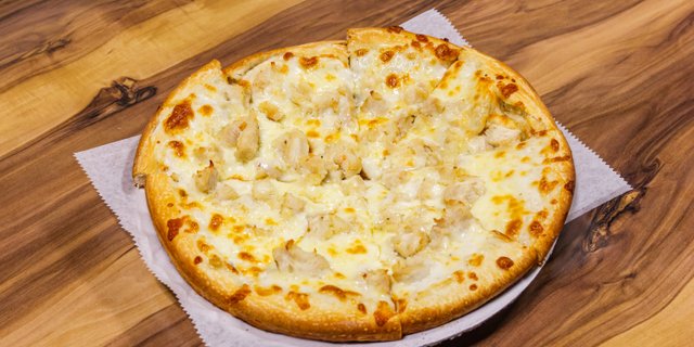 Alfredo Chicken Pizza