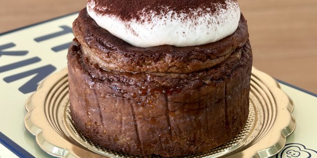 Tiramisu Basque Cheesecake