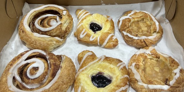 Pastry Box
