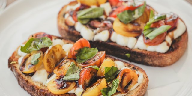 Seasonal Bruschetta