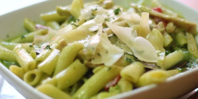 Vees Cafe Classic Pasta Tray