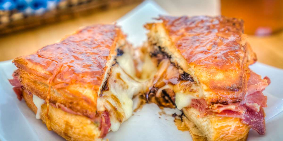 Squarz Bakery & Cafe Catering in Scottsdale, AZ 13802 N Scottsdale Rd