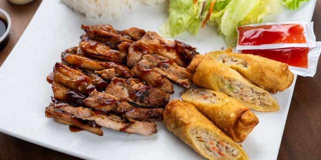 Chicken & Egg Roll