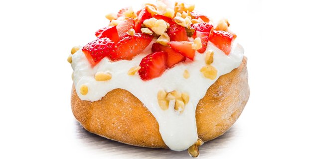Strawberries & Cream Cinnamon Roll