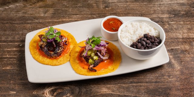 Pulpo Tacos Platter