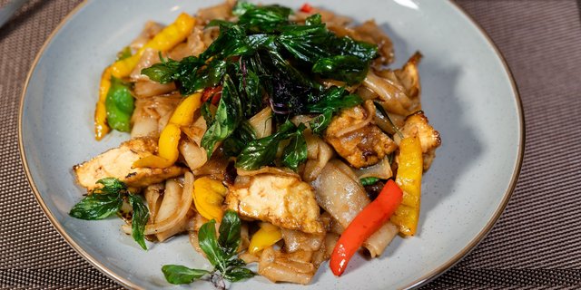 Pad Kee Mao (Drunken Noodles)