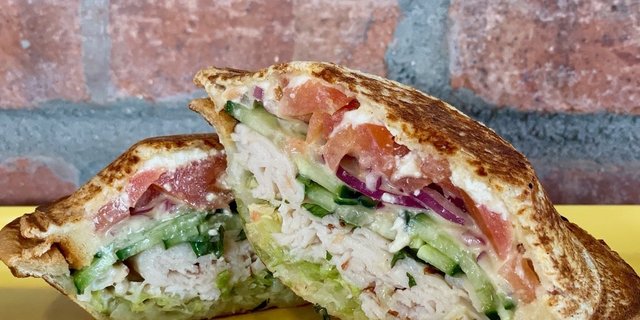 No. 15 Toasted Lunch W/ Kale & Dessert Bar