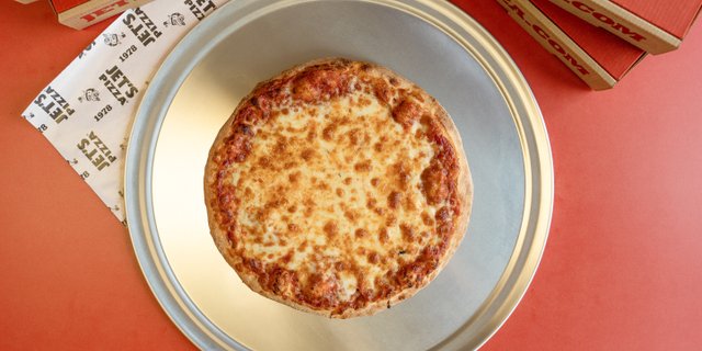 Seasoned Cauliflower Crust Pizza
