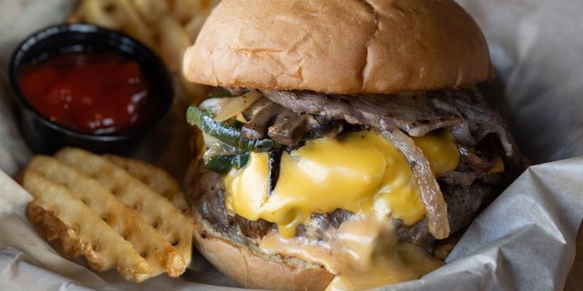 Cheesesteak Lucy