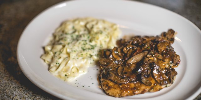 Chicken Marsala Family Meal