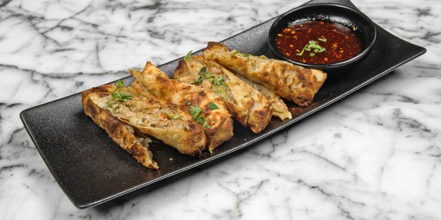 Crispy Egg Rolls