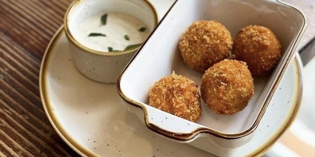 Chicken Cheese Balls