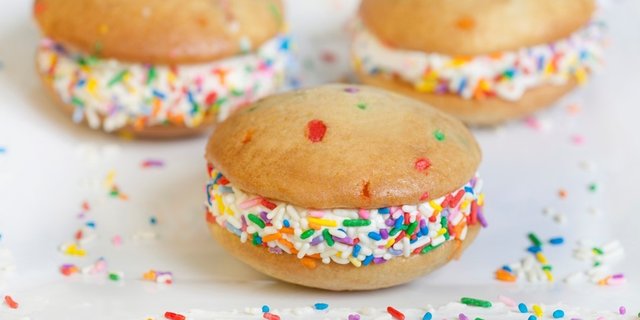 Fair-fetti Whoopie Pie