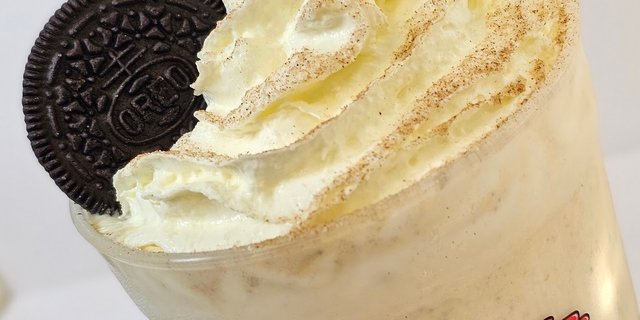 Oreo Cookies & Cream Milkshake