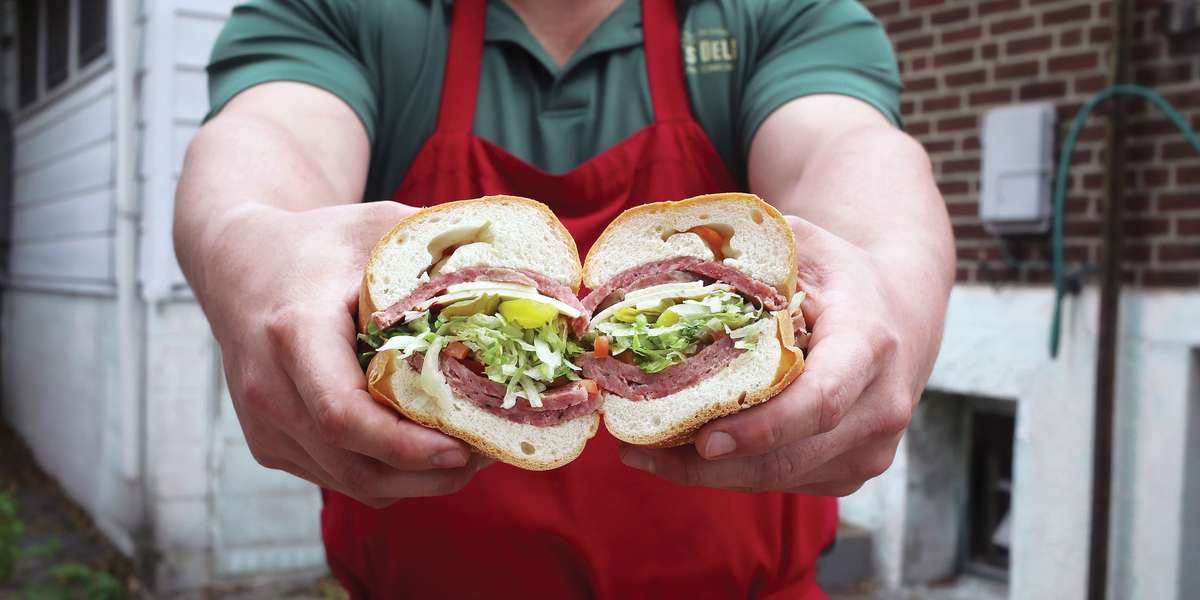 Gioia's Deli Catering in Valley Park, MO 922 Meramec Station Rd