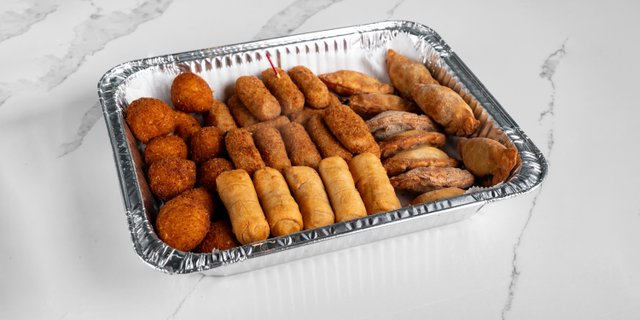 50-Piece Assorted Crispy Tray