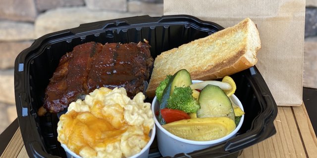 BBQ Plate Lunch