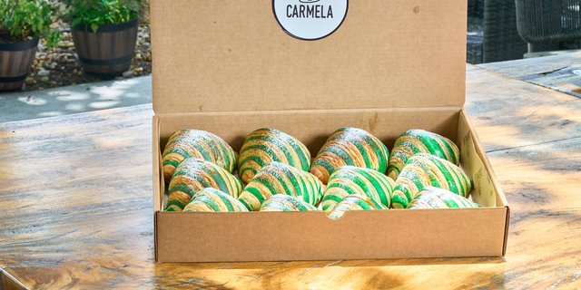 Pistachio Croissants