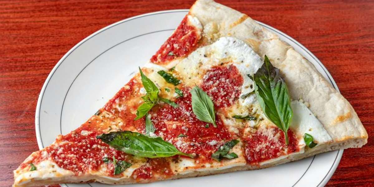 M & Pizza