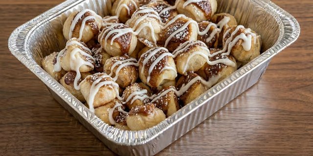 Half Pan Cinnamon Knots