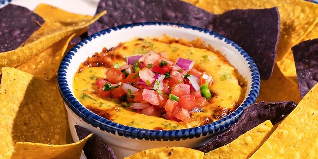 Crab Queso Platter
