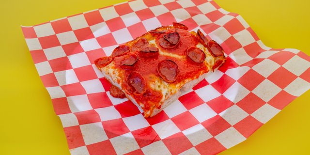 Sicilian Pepperoni Pie