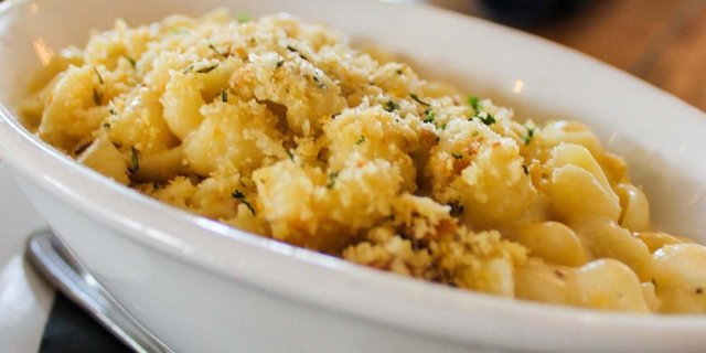 Smoked Gouda Mac & Cheese