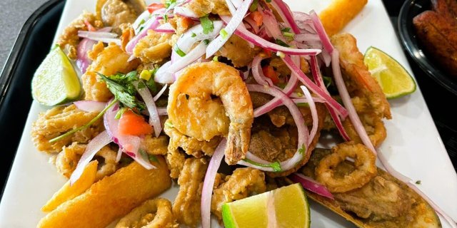 Fried Mixed Seafood - Jalea