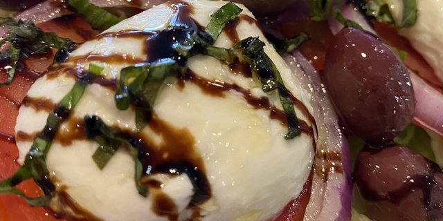 Caprese Salad Pan