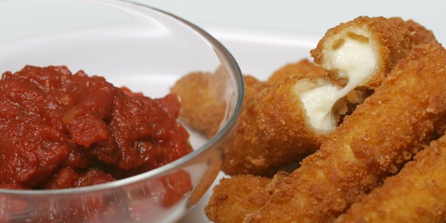 Breaded Mozzarella Sticks