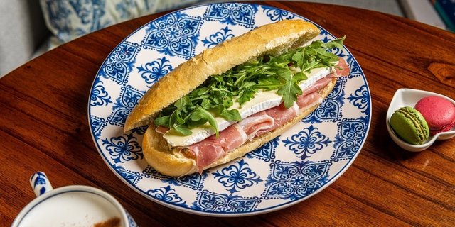Jambon Beurre Sandwich