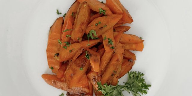Ginger-Glazed Carrots