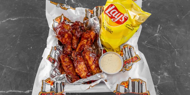 Signature Wing Box