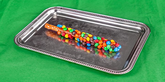 M&M Signature Pretzel Pop