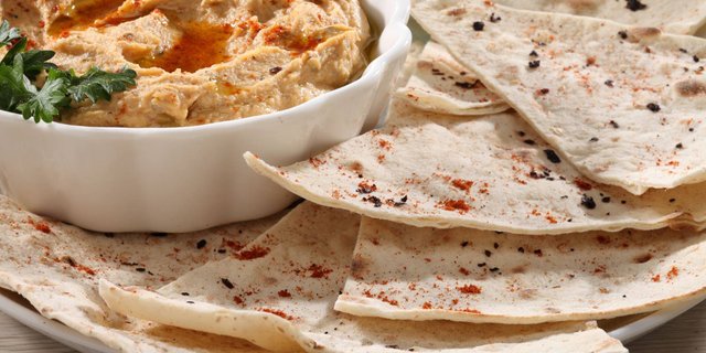 Hummus & Lapita Bread