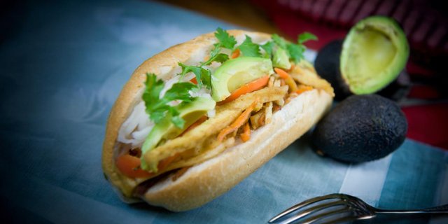 Veggiecado Banh Mi Box