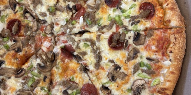 The Supreme Pizza