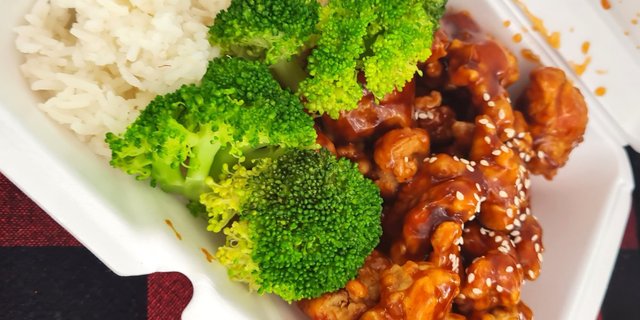 General Tso's Chicken Half Pan
