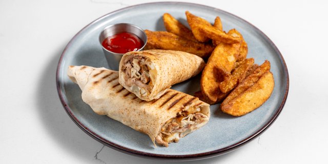 Chicken Tawouk Wrap
