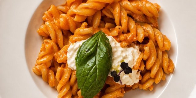 Fusilloni Vodka e Stracciatella