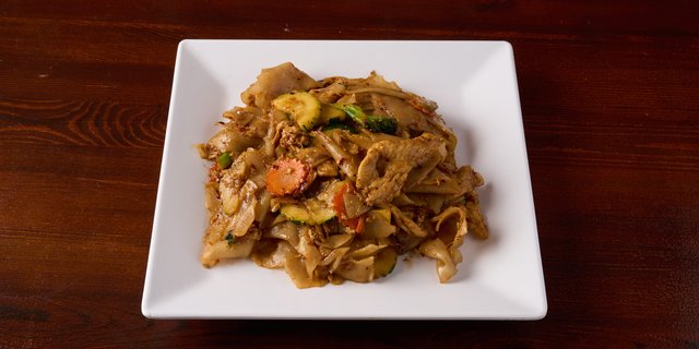 Pad See Ew Tray