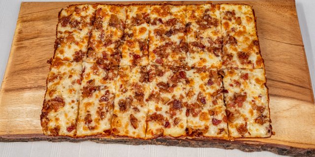 Cheese Bread w/ Bacon