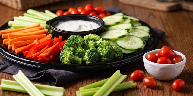 Veggies & Dip Party Platter