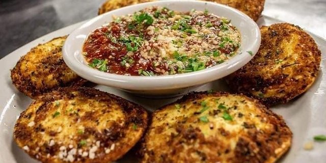 Toasted Cheese Ravioli