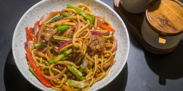 Lan Feast Stir-Fried Noodles