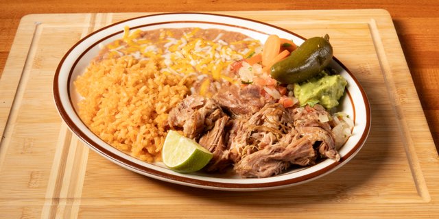 CDJ Signature Carnitas De Puerco Plate