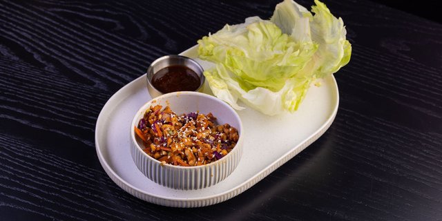 Szechuan Chicken Lettuce Cups