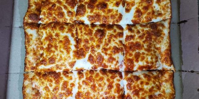 Cheese Deep Dish Pizza