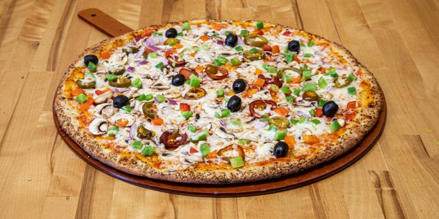 Traditional Veggie Pizza